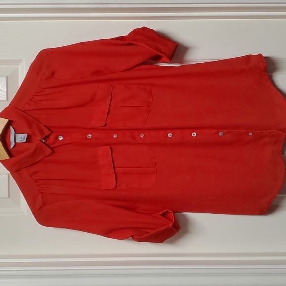H&M Tops - ❤️H&M❤️ RED BUTTON DOWN SIZE 8